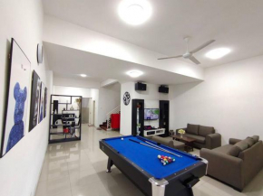 No 70 Sunlight Homestay 4R3B - 24 Pax, Karaoke